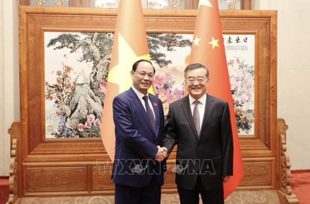 Vietnamese, Chinese legislative bodies enhance collaboration